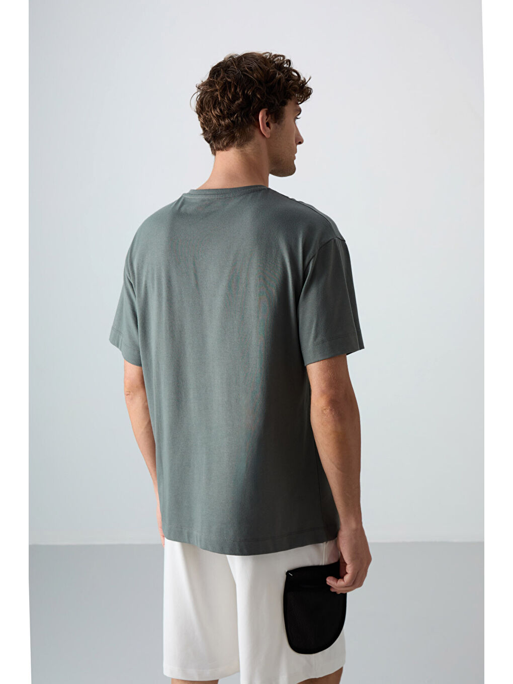 Haki Pamuklu Kalın Yumuşak Dokulu Oversize Fit Baskılı Erkek Tişört - 88329-4