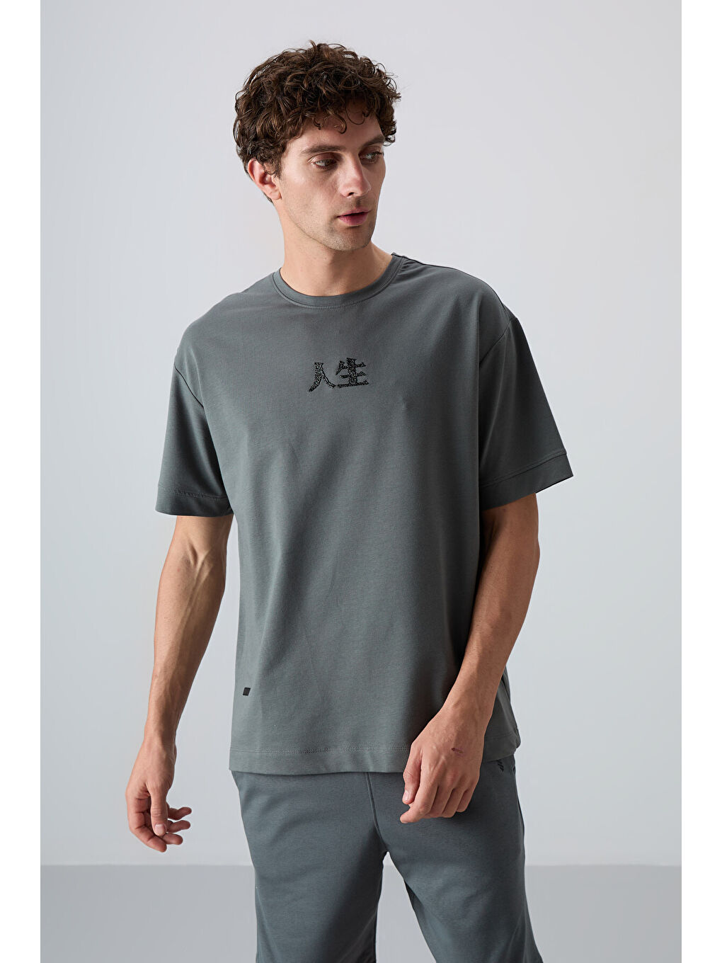 Haki Pamuklu Kalın Yumuşak Dokulu Oversize Fit Baskılı Erkek Tişört - 88342-1