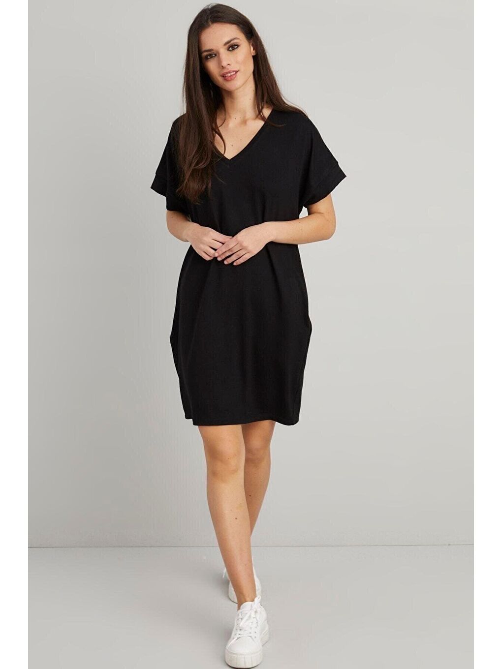 Kadın Siyah Sırt Baskılı Cepli Elbise-2