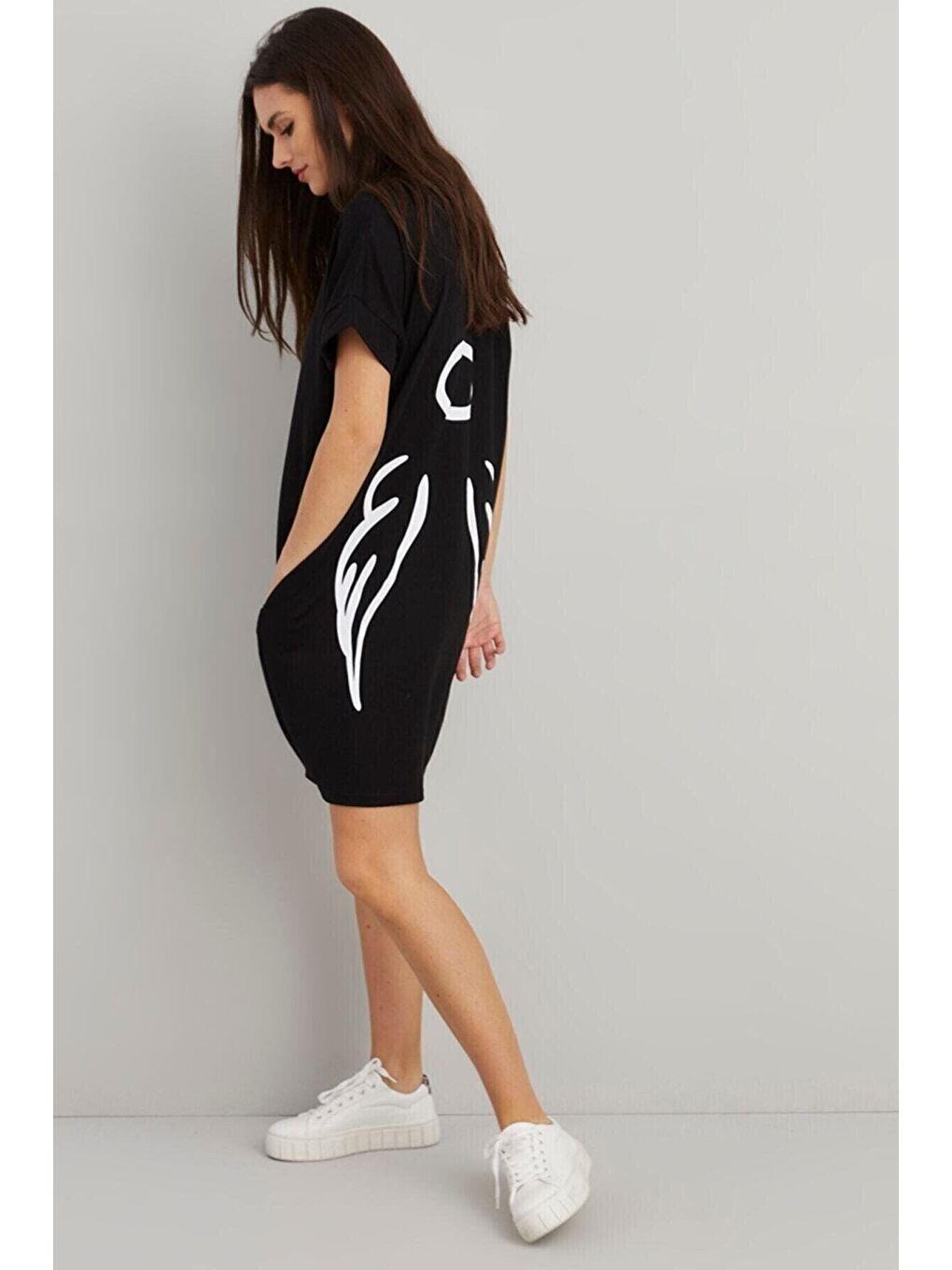 Kadın Siyah Sırt Baskılı Cepli Elbise-3