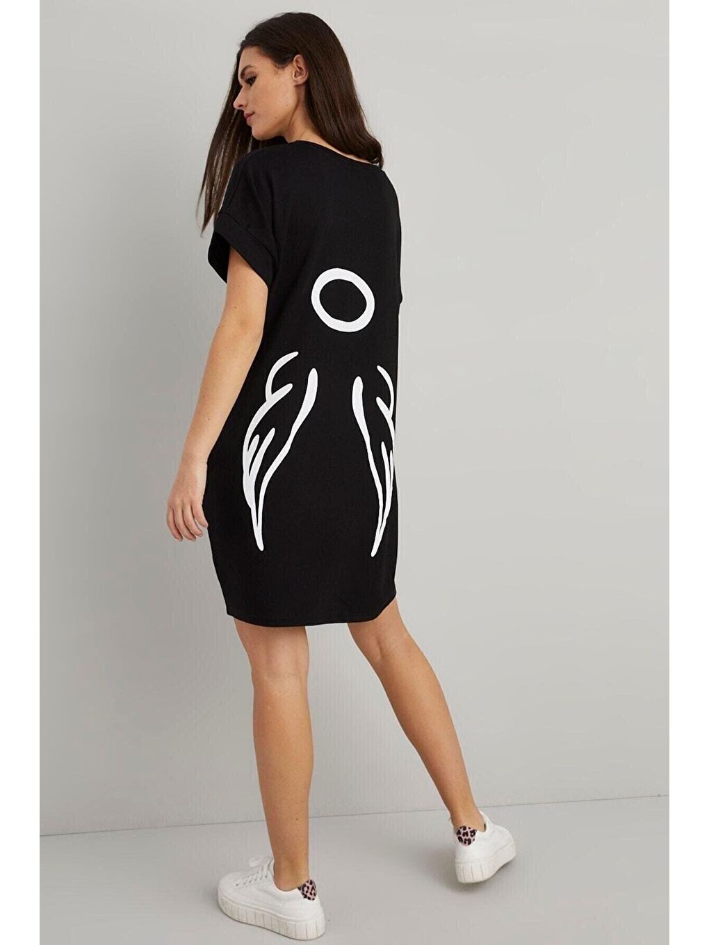 Kadın Siyah Sırt Baskılı Cepli Elbise-5