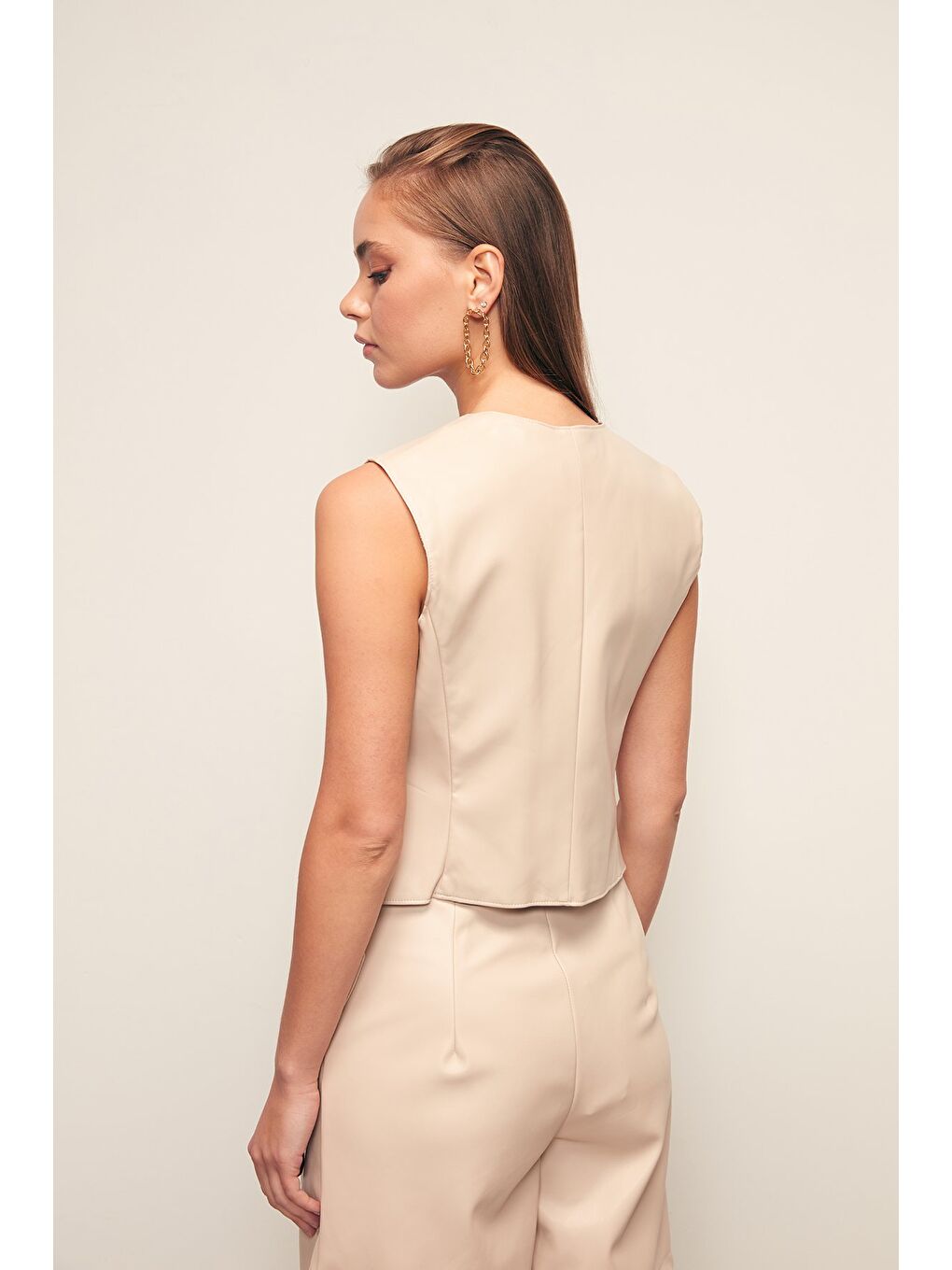 Bej Düğme Detaylı Deri Yelek - Taş-7