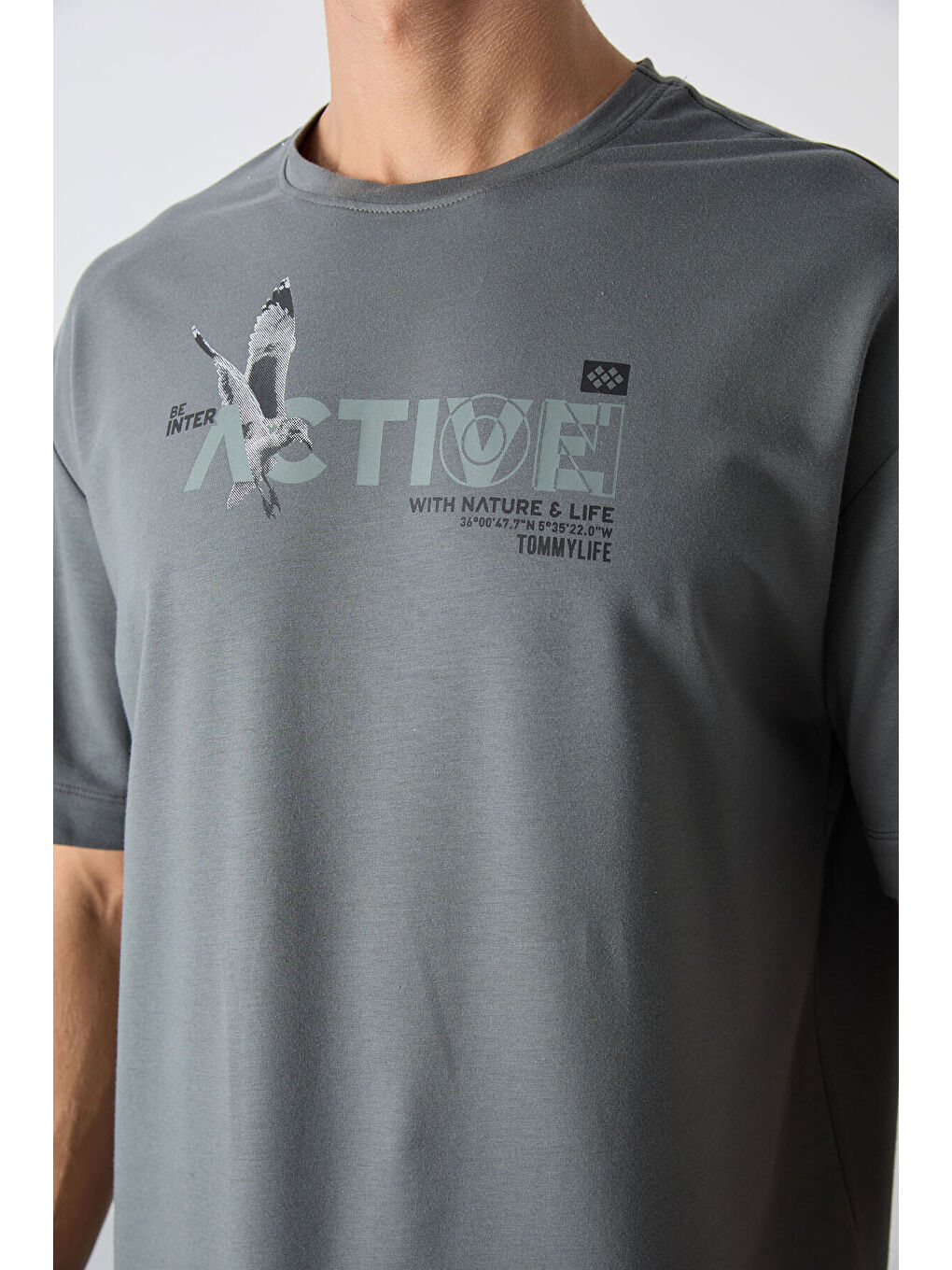 Haki Pamuklu Kalın Yumuşak Dokulu Oversize Fit Baskılı Erkek Tişört - 88344-2