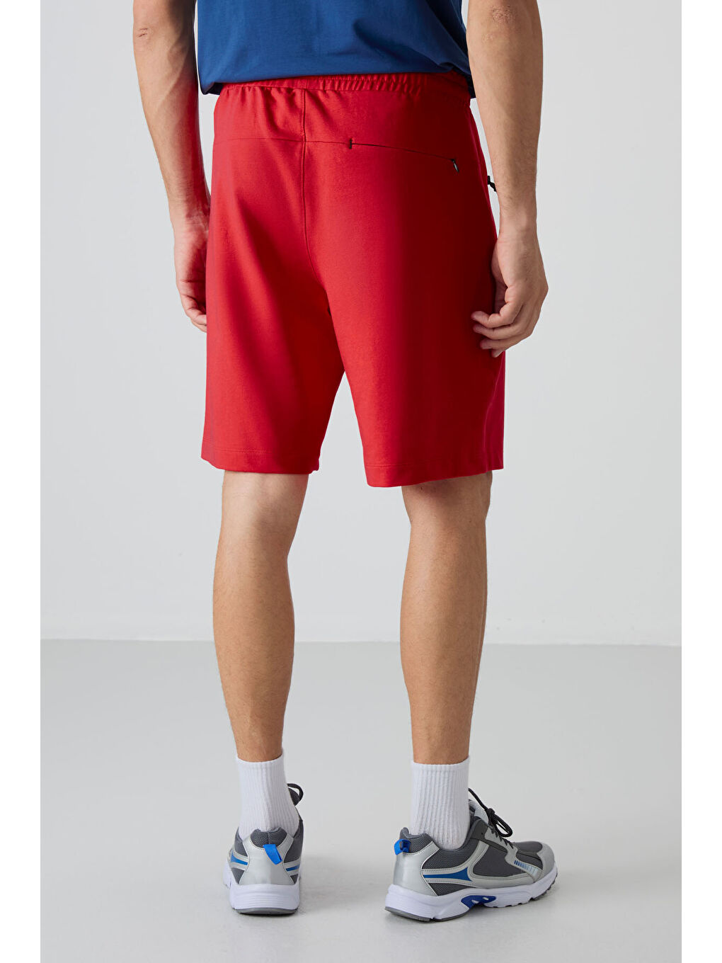 Kırmızı Gizli Fermuar Arka Cepli Bağcıklı Standart Kalıp Erkek Şort - 81136-3