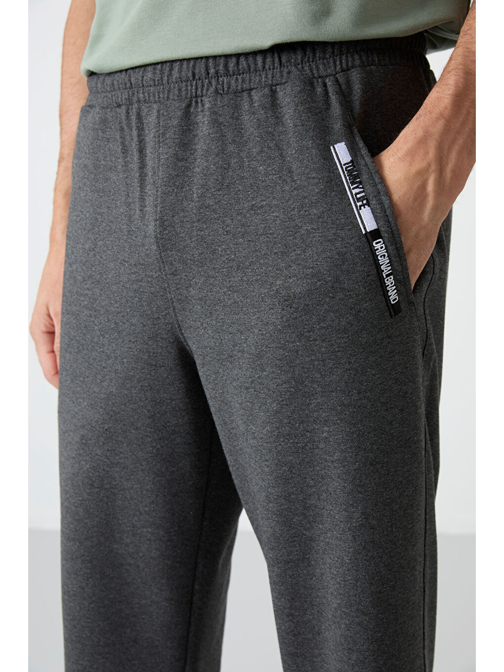 Antrasit Melanj Ön Cep Detaylı Standart Kalıp Klasik Paça Erkek Kapri - 83092-2