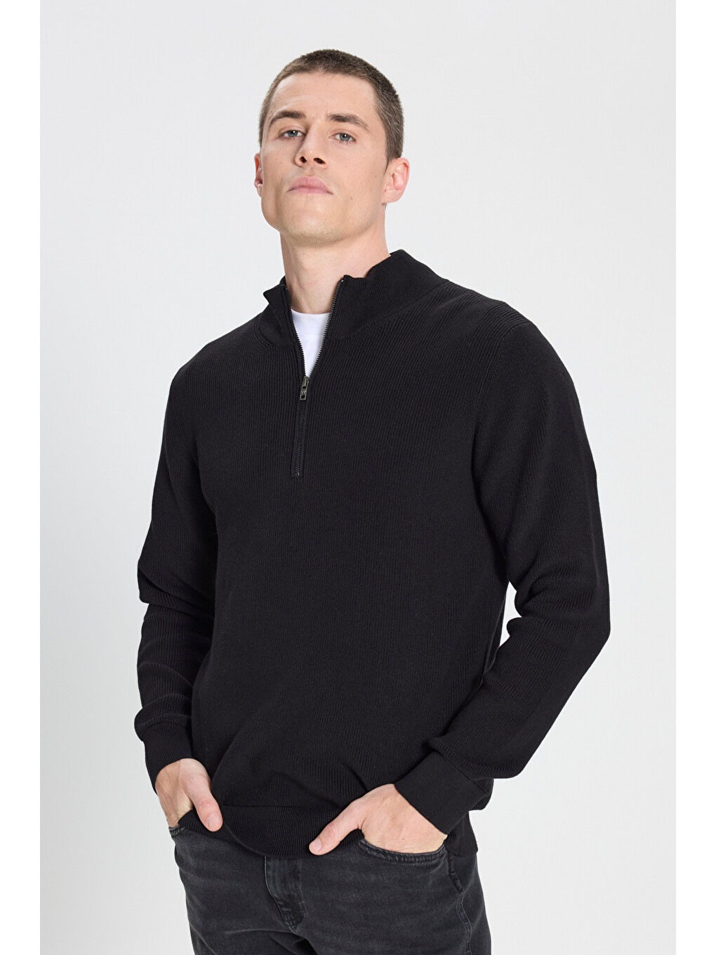 Regular Fit Fermuar Detaylı Siyah Triko Kazak-2