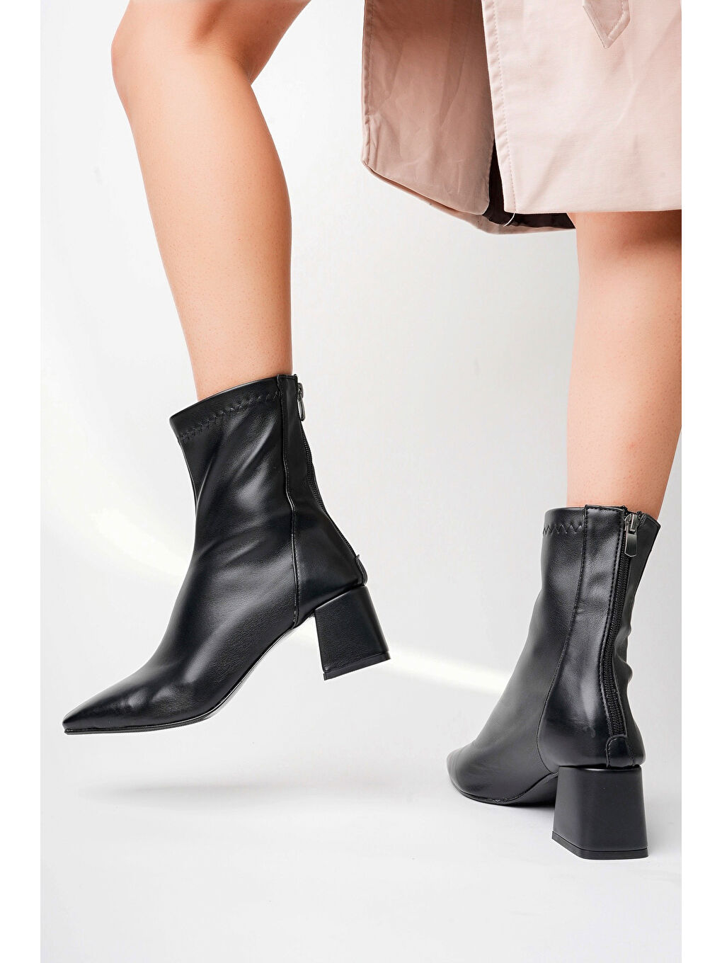 Siyah SASHA Küt Burun Arkadan Fermuarlı Kadın Topuklu Bot-6