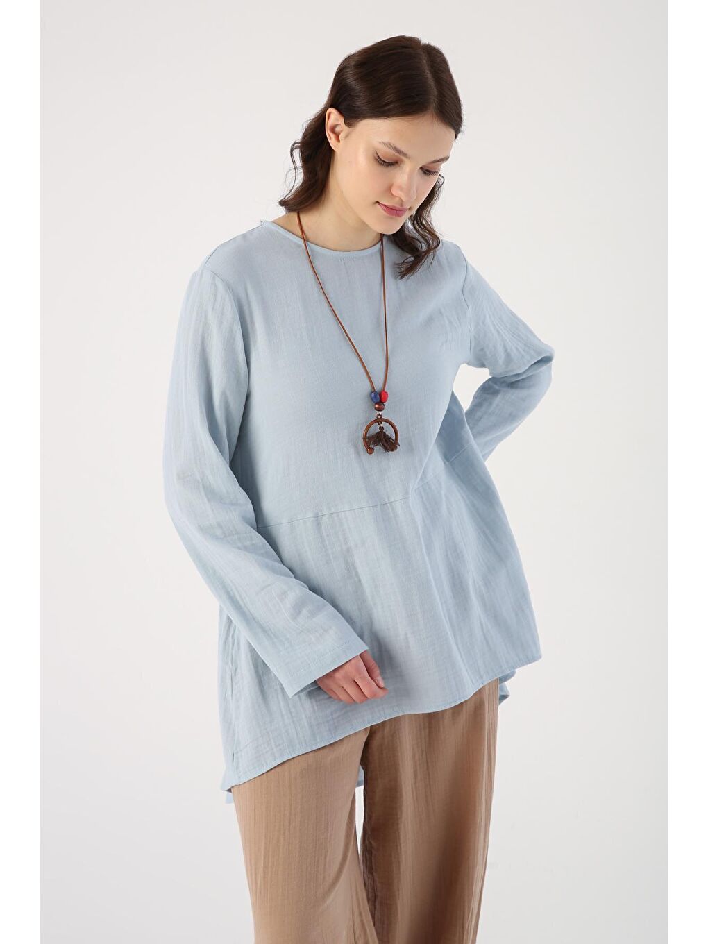 Mavi %100 Pamuk Arkası Düğmeli Kolyeli Tunik