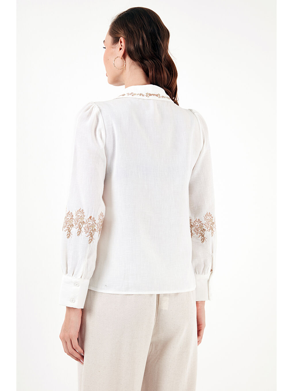 Ekru Regular Fit Nakış İşlemeli Gömlek 611Go0201-5