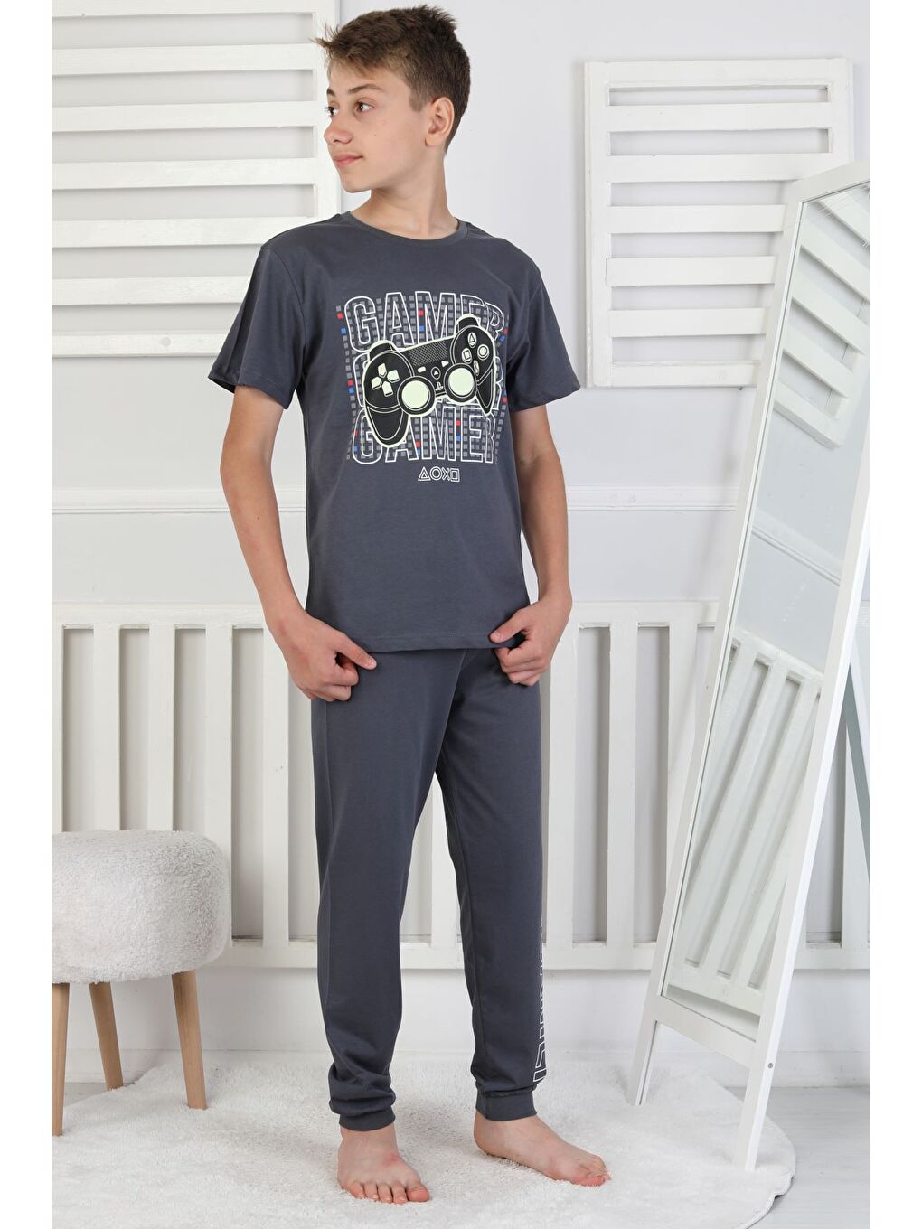 Antrasit Gamer Console Desenli Kısa Kollu Erkek Çocuk Pijama Takımı-1