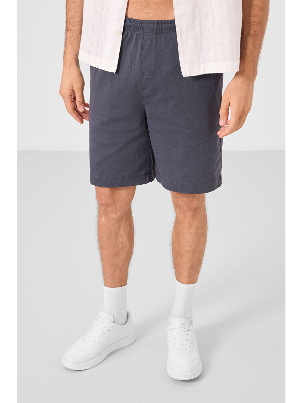 Gri Standart Fit Dokuma Hafif Esnek Chino Erkek Şort - 81293-1