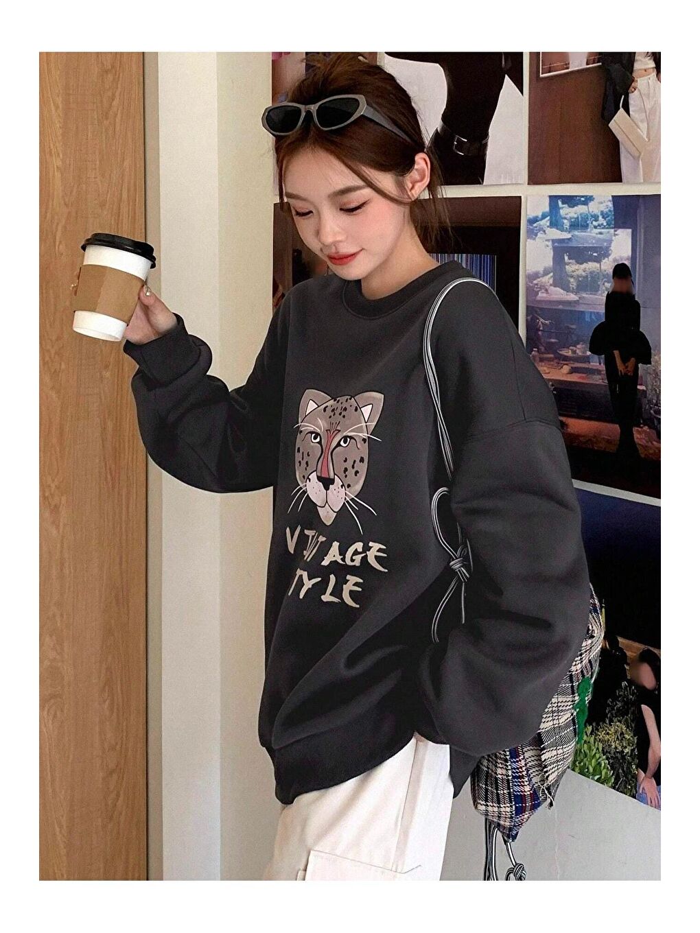 Trendseninle Gri Kadın GRİ Vintage Style Baskılı Bisiklet Yaka Sweatshirt - 4