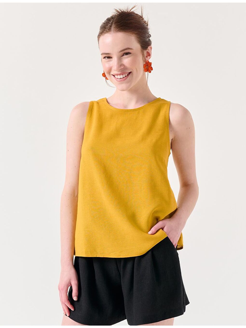 Sarı Hardal Bisiklet Yaka Kolsuz Keten Bluz