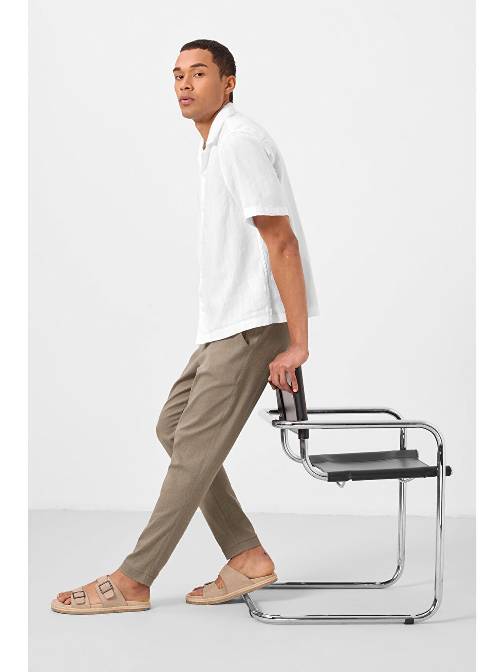 Kahverengi Camel Standart Fit Dokuma Hafif Esnek Chino  Erkek Pantolon - 82180