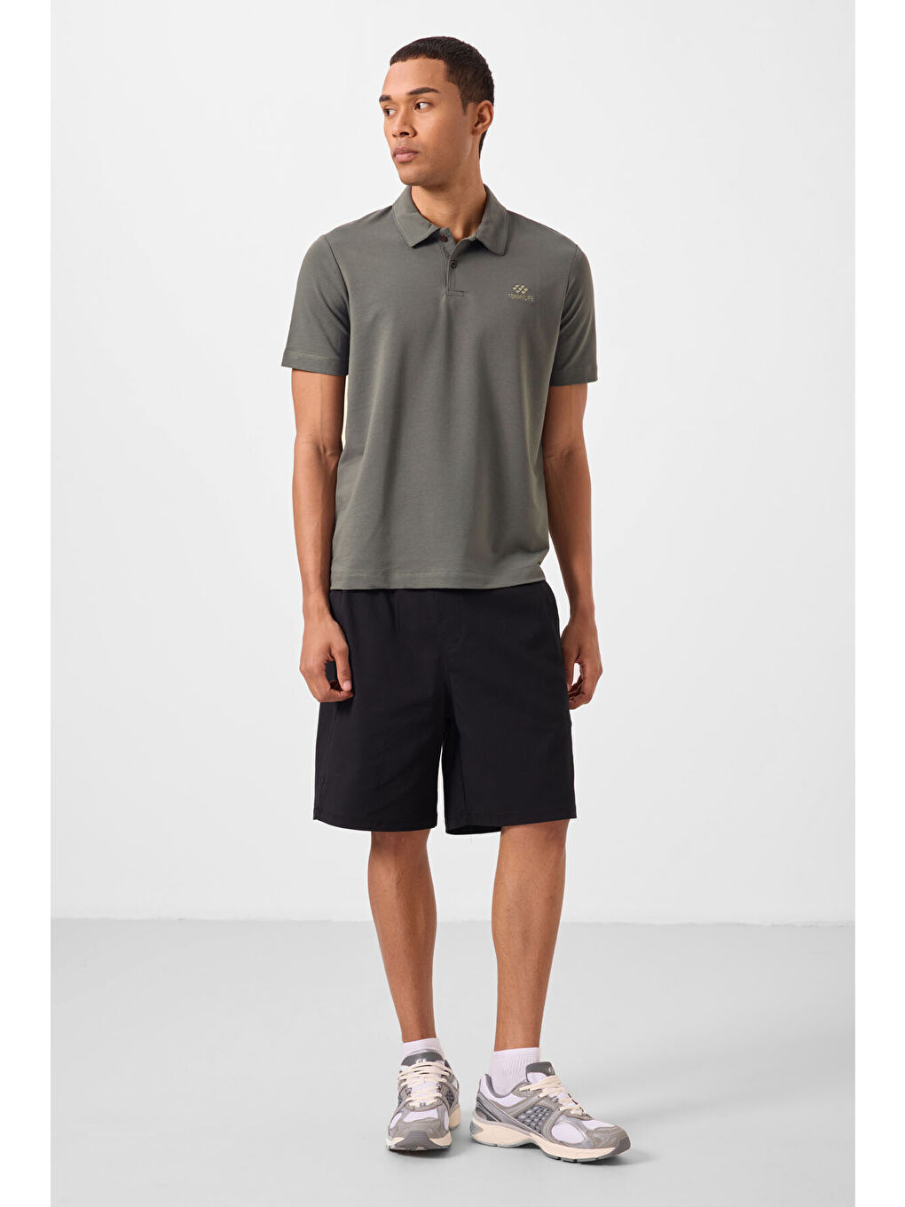 Siyah Standart Fit Dokuma Hafif Esnek Chino Erkek Şort - 81292-3