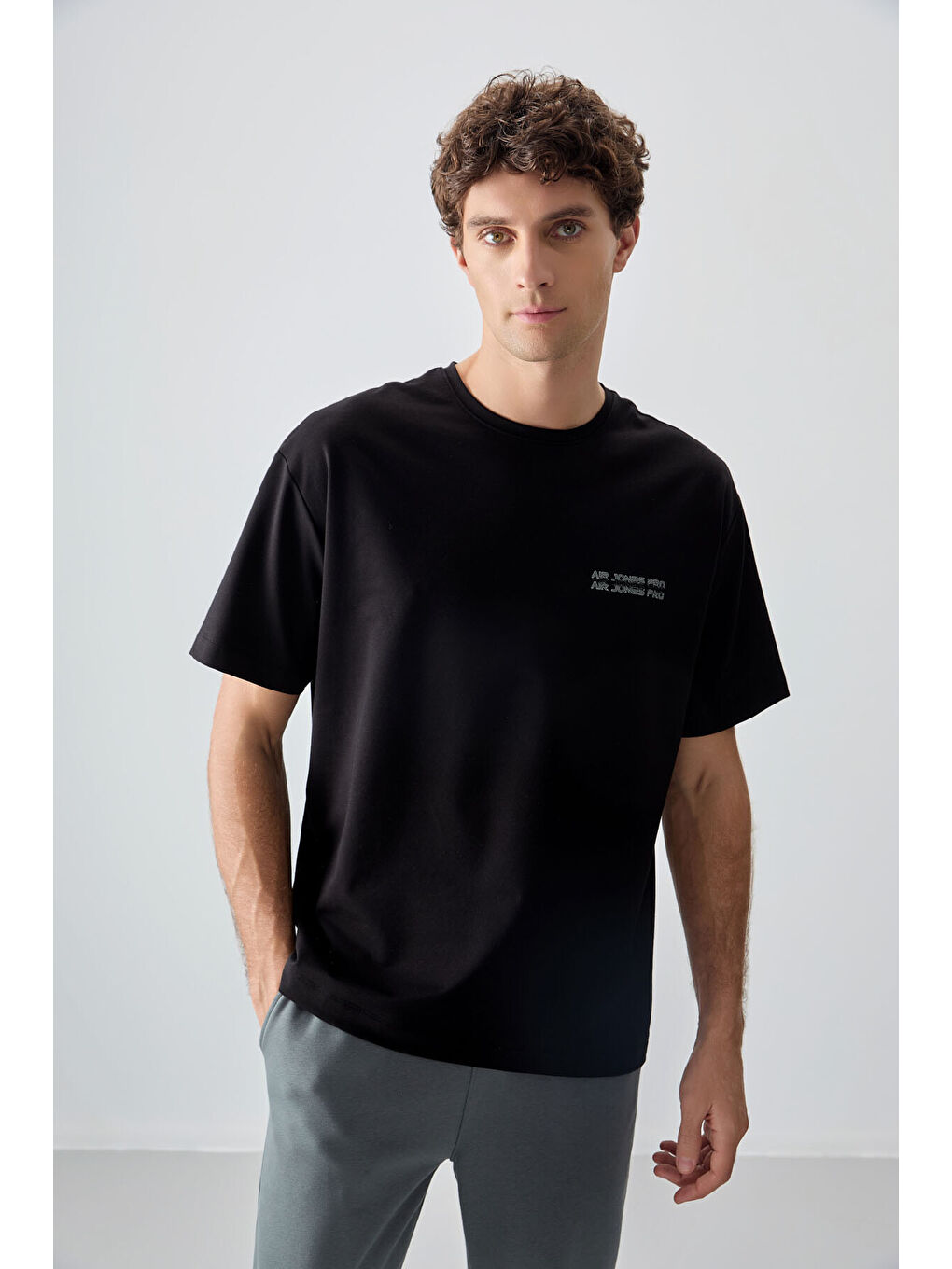 Siyah Pamuklu Kalın Yumuşak Dokulu Oversize Fit Baskılı Erkek Tişört - 88375-3