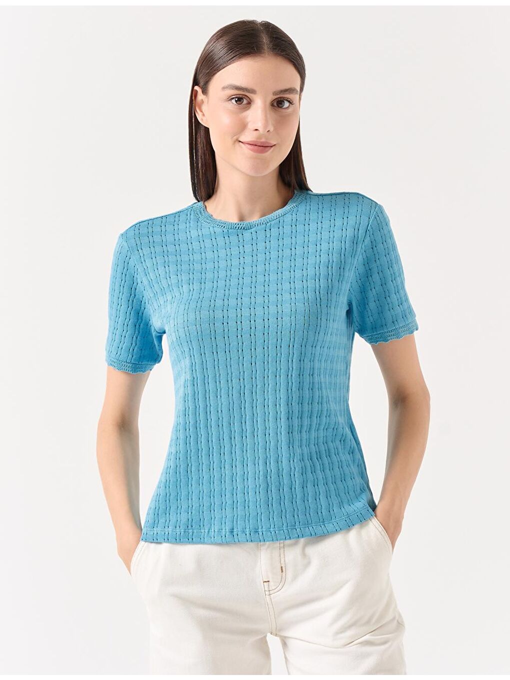 Açık Gök Mavisi Düz Kesim Bisiklet Yaka Kısa Kollu Delikli Örme Bluz
