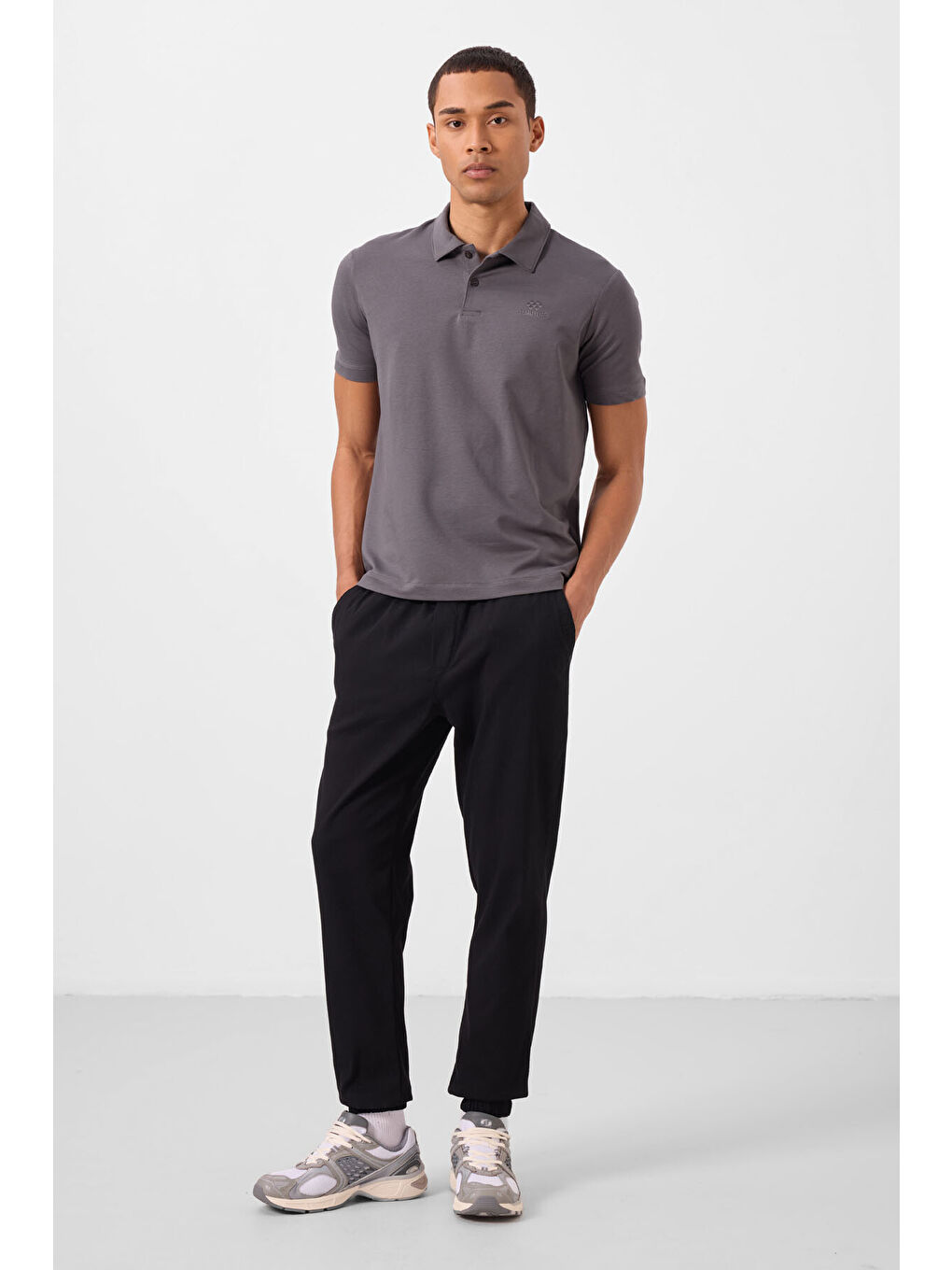 Siyah Standart Fit Dokuma Hafif Esnek Chino  Erkek Pantolon - 82176-3