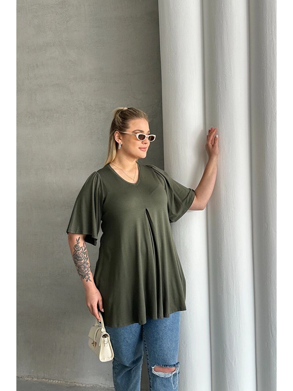 Haki Büyük Beden V Yaka Desensiz Asimetrik Kesim Elastanlı Bluz MDL-4-5