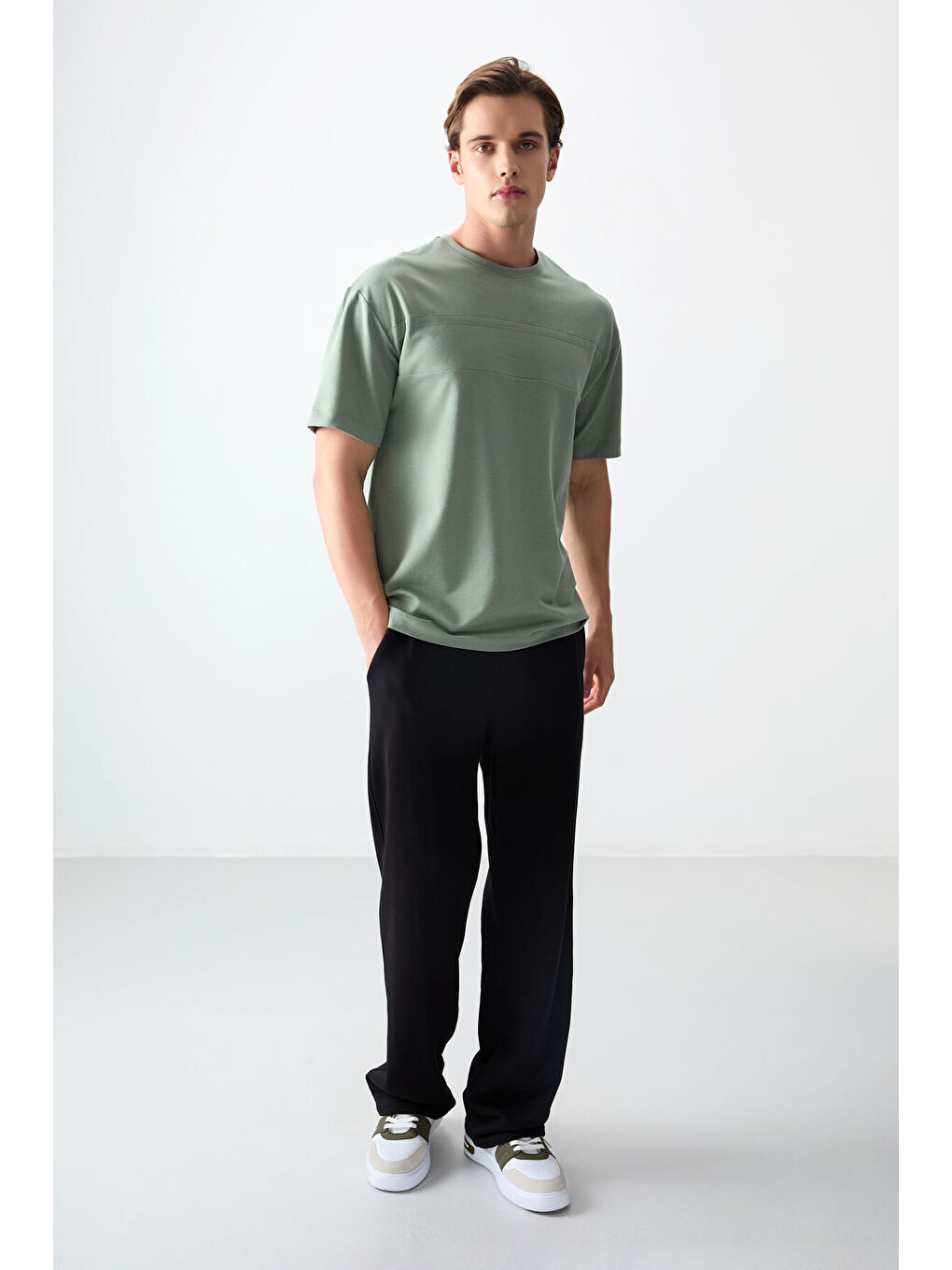 Açık Yeşil Pamuklu Kalın Yumuşak Dokulu Oversize Fit Basic Erkek Tişört - 88378-2