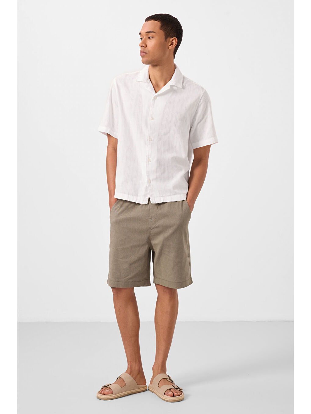 Kahverengi Camel Standart Fit Dokuma Hafif Esnek Chino Erkek Şort - 81293-3