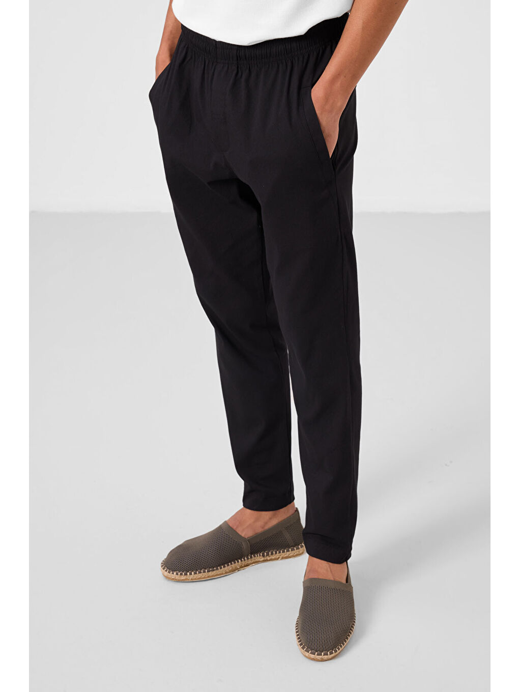 Siyah Standart Fit Dokuma Hafif Esnek Chino  Erkek Pantolon - 82179-2