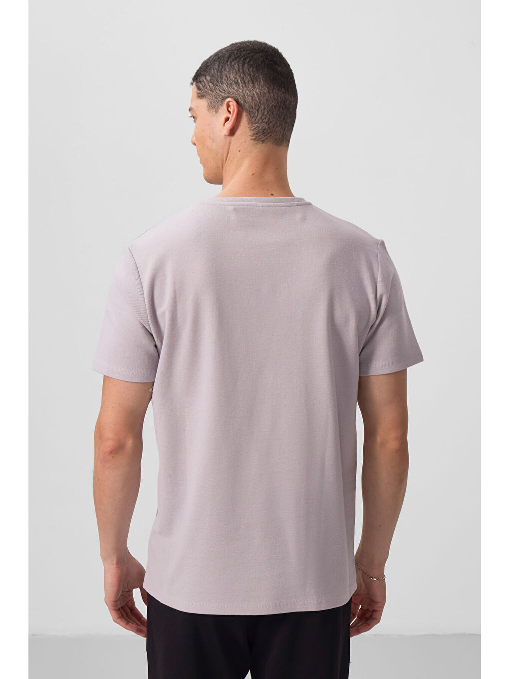 Bej Taş Yüzeyi Dokulu Rahat Form Basic Erkek Tişört - 88436-4