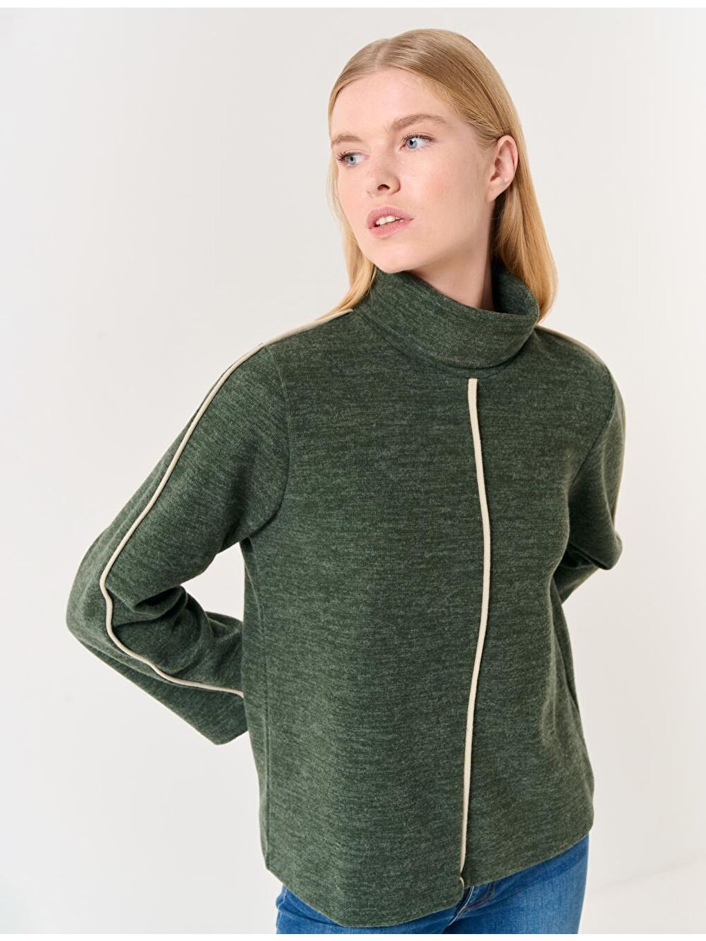 Haki Balıkçı Yaka Uzun Kollu Rahat Sweatshirt-1