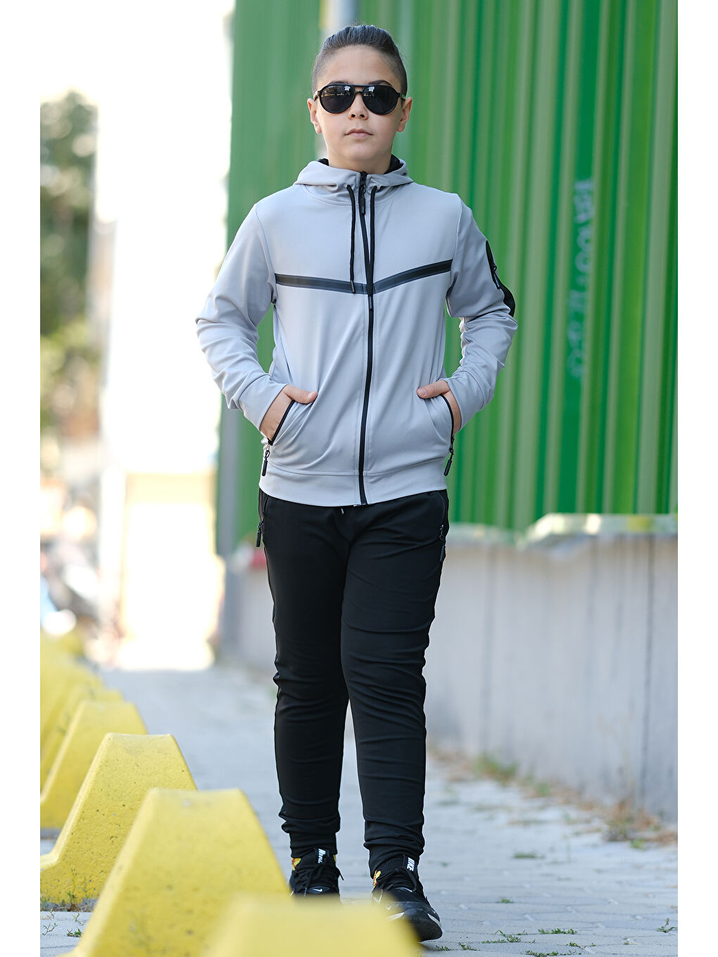 Gri Unısex Dalgıç Kumaş Kapüşonlu Eşofman Takımı ESF 600-2