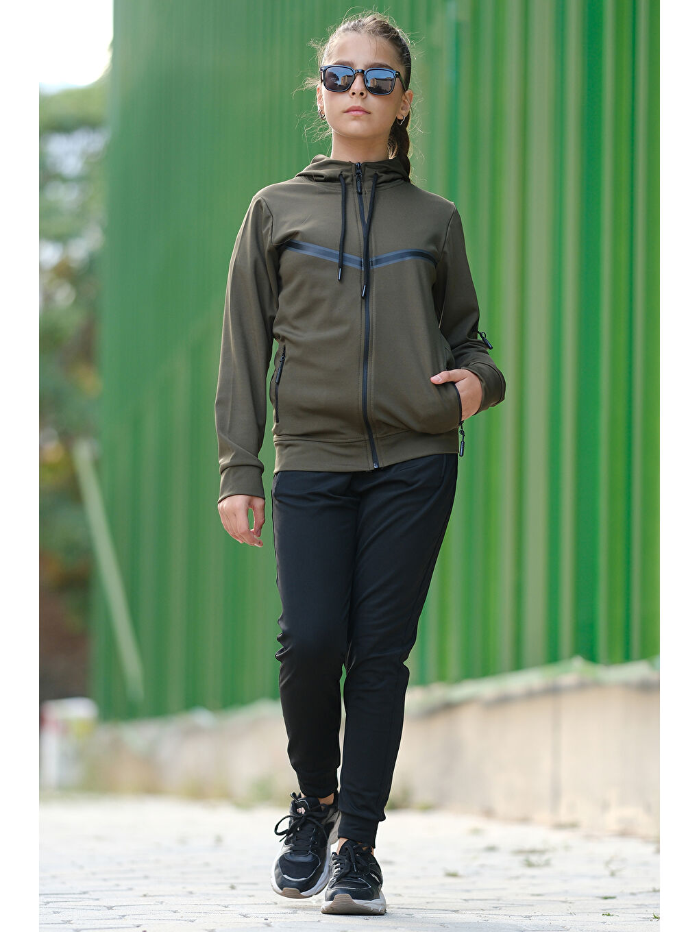 Haki Unısex Dalgıç Kumaş Kapüşonlu Eşofman Takımı ESF 600-1