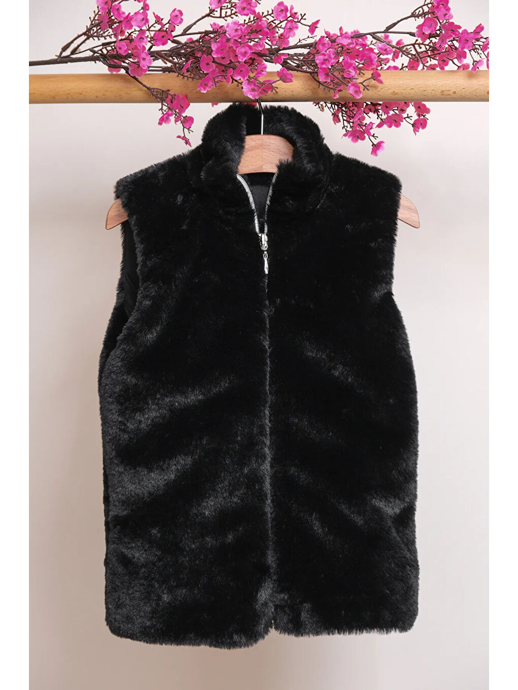 Siyah Kız Çocuk Fermuarlı Pelüş Yelek YLK.2533