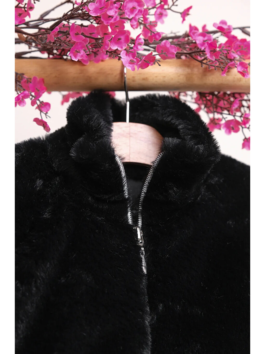 Siyah Kız Çocuk Fermuarlı Pelüş Yelek YLK.2533-1