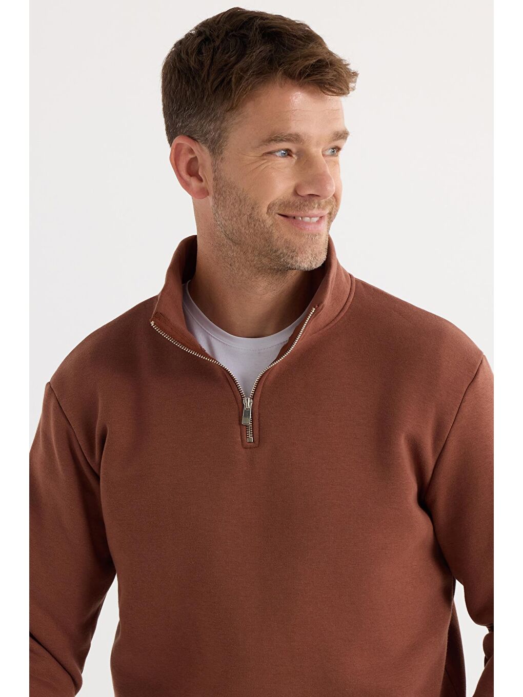 Unisex Relax Fit Rahat Kesim Pamuklu İçi Polarlı Yarım Fermuarlı Kahverengi Dik Yaka Sweatshirt-1