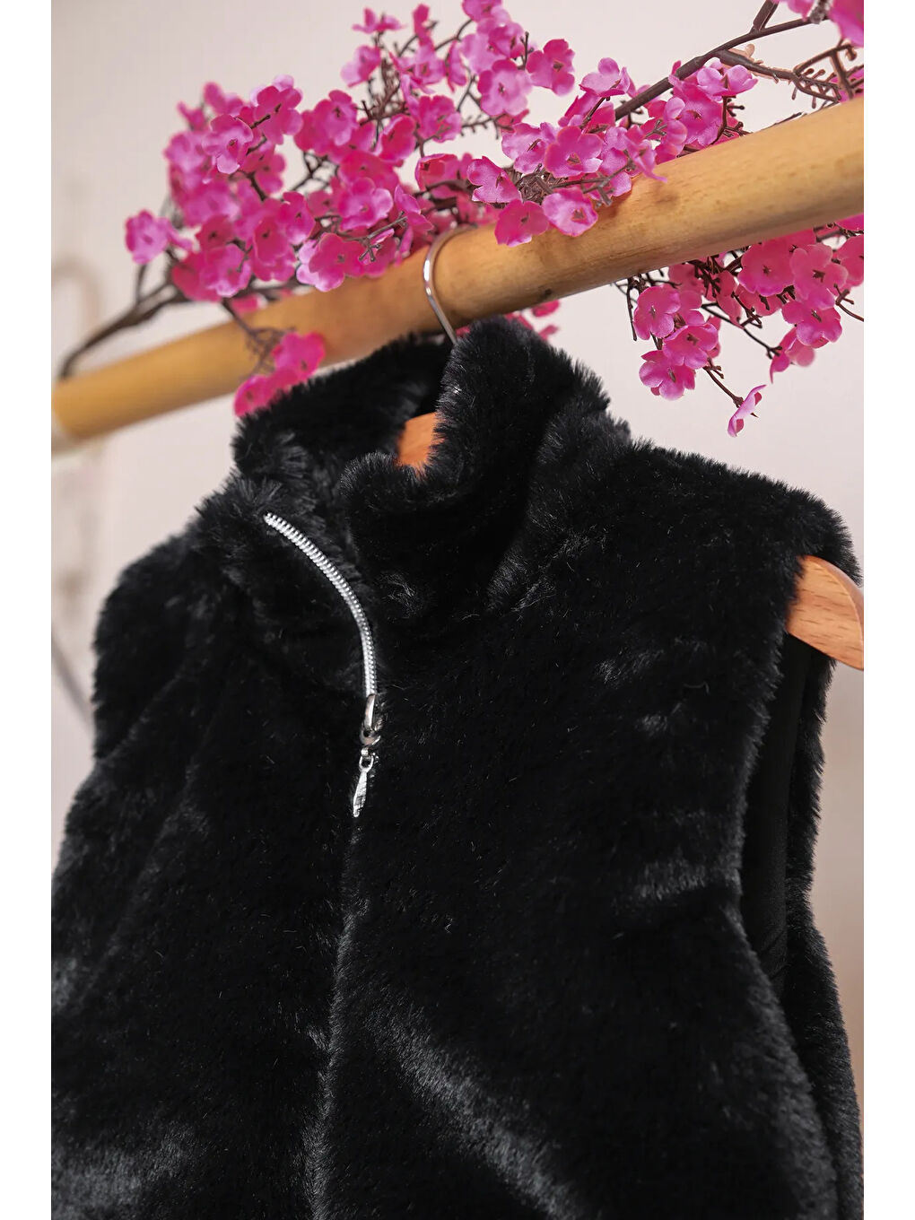 Siyah Kız Çocuk Fermuarlı Pelüş Yelek YLK.2533-2