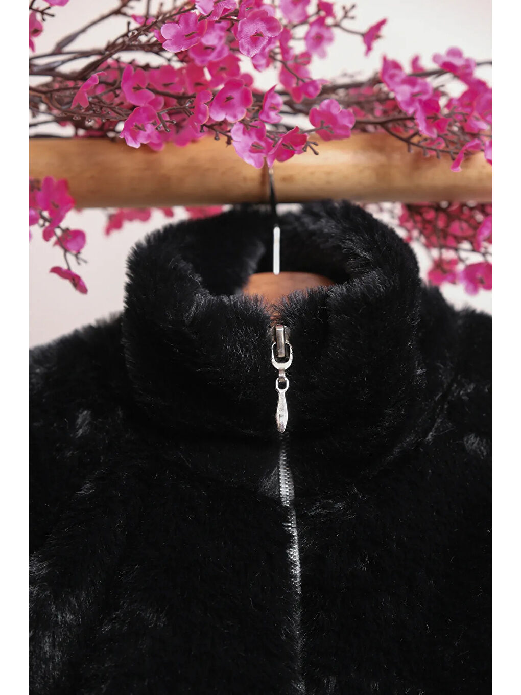 Siyah Kız Çocuk Fermuarlı Pelüş Yelek YLK.2533-5