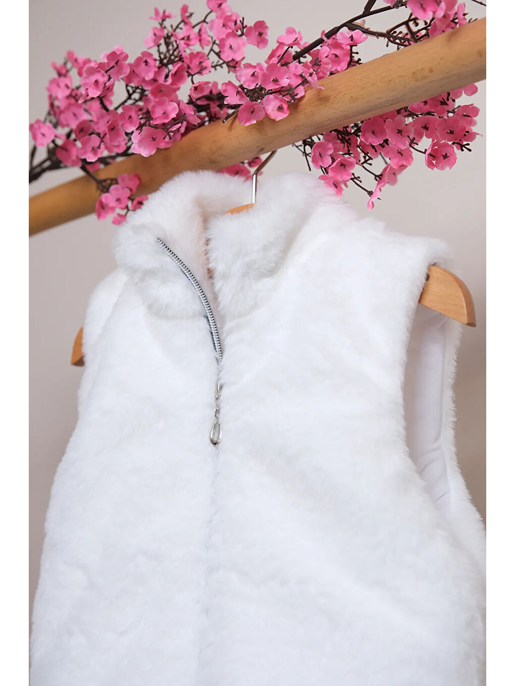 Beyaz Kız Çocuk Fermuarlı Pelüş Yelek YLK.2533-1