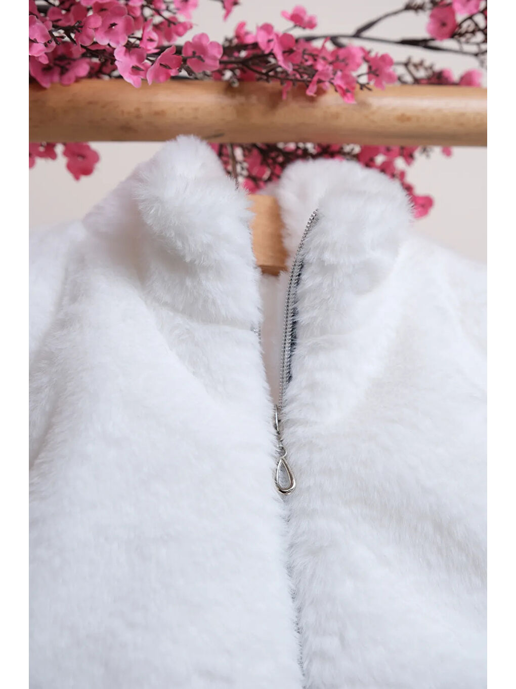 Beyaz Kız Çocuk Fermuarlı Pelüş Yelek YLK.2533-6