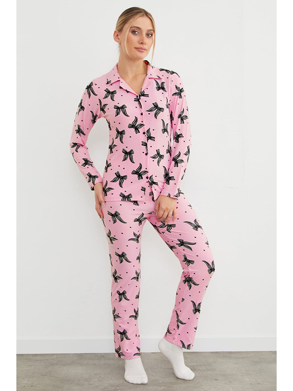 Pembe Çizgili Süet Pijama Takımı