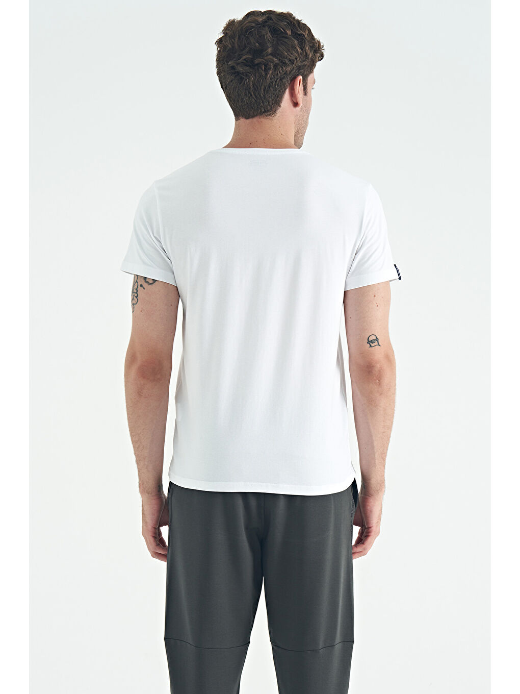 Calvin Beyaz Basic Erkek Tişört - 88245-4