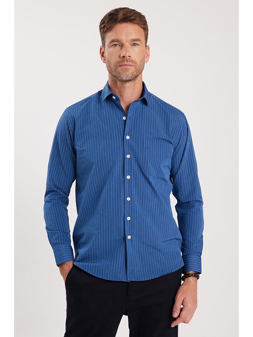 Karışık Erkek Regular Fit Klasik Kesim İnce Çizgili Pamuklu Kravatlık Yaka Gömlek-3