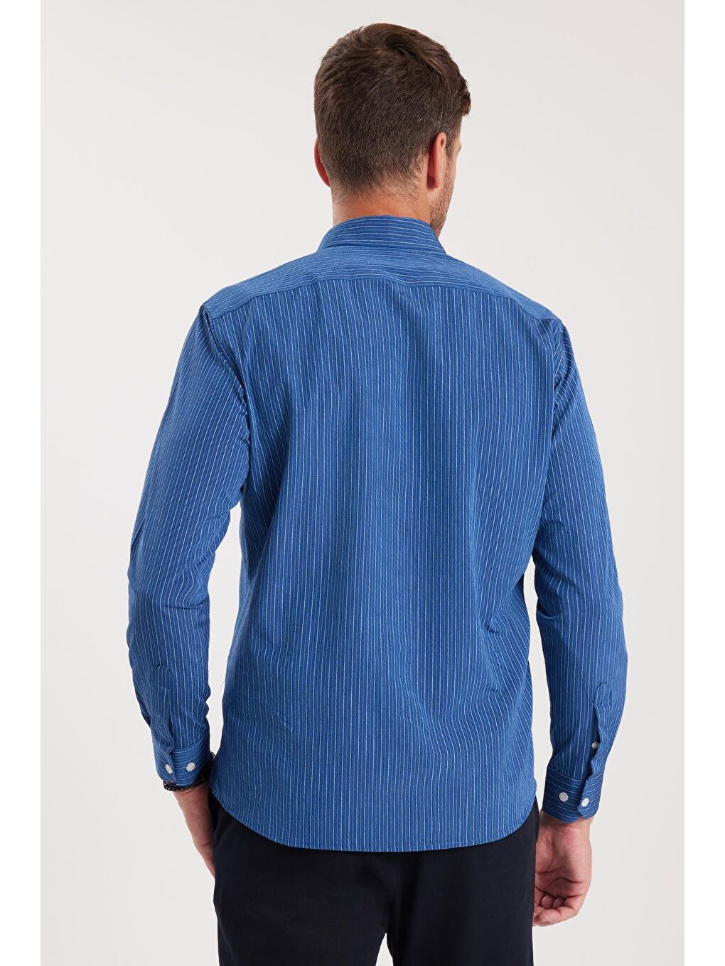 Karışık Erkek Regular Fit Klasik Kesim İnce Çizgili Pamuklu Kravatlık Yaka Gömlek-6