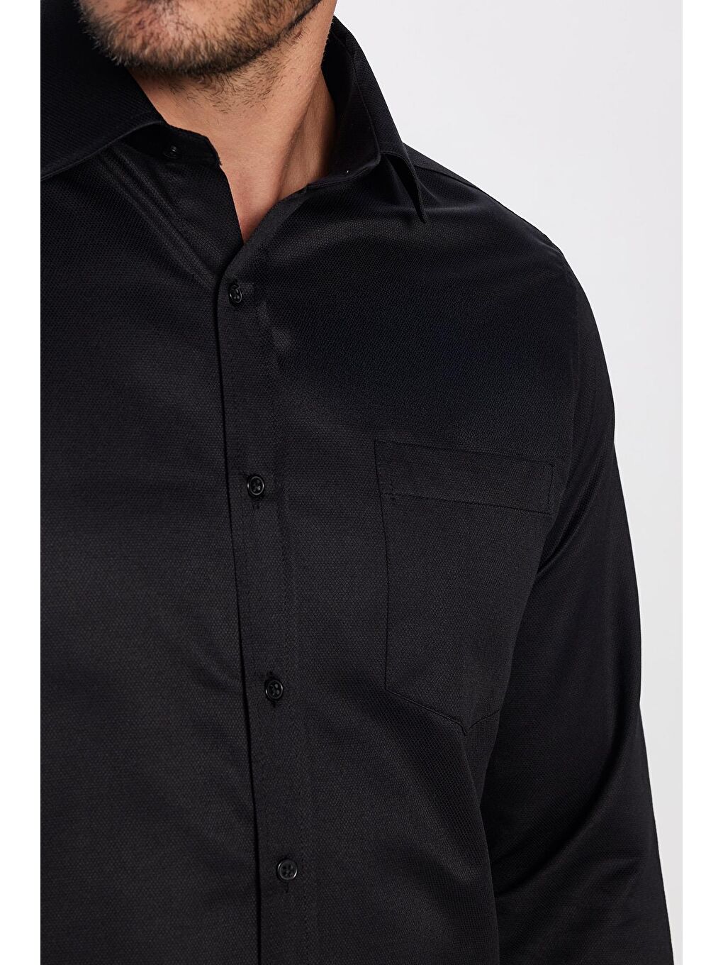 Erkek Regular Fit Klasik Kesim Pamuklu Tek Cepli Armürlü Siyah Gömlek-3