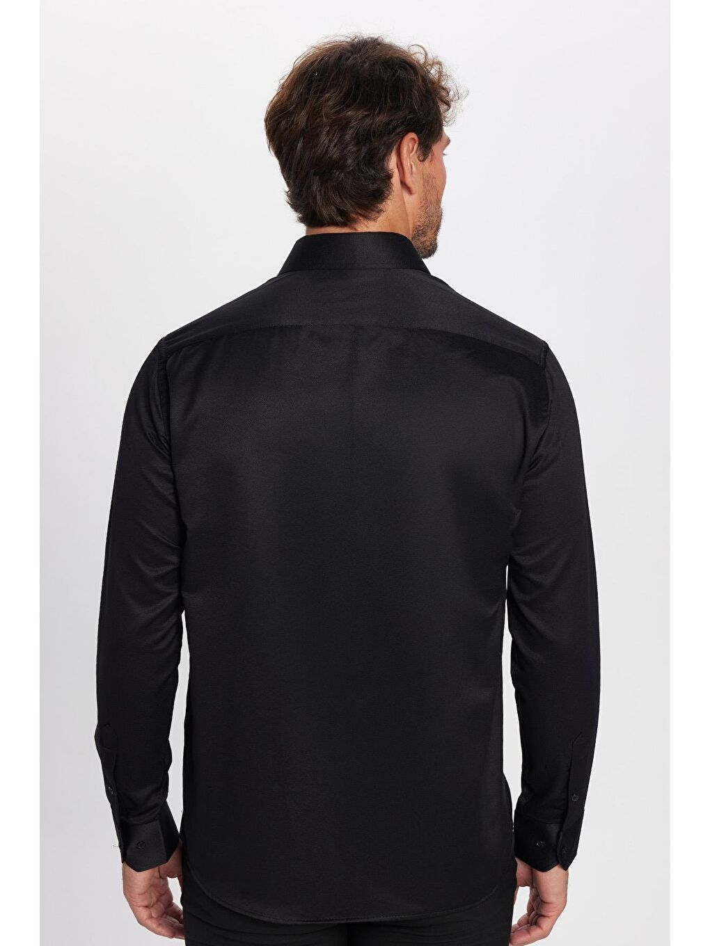 Erkek Regular Fit Klasik Kesim Pamuklu Tek Cepli Armürlü Siyah Gömlek-4