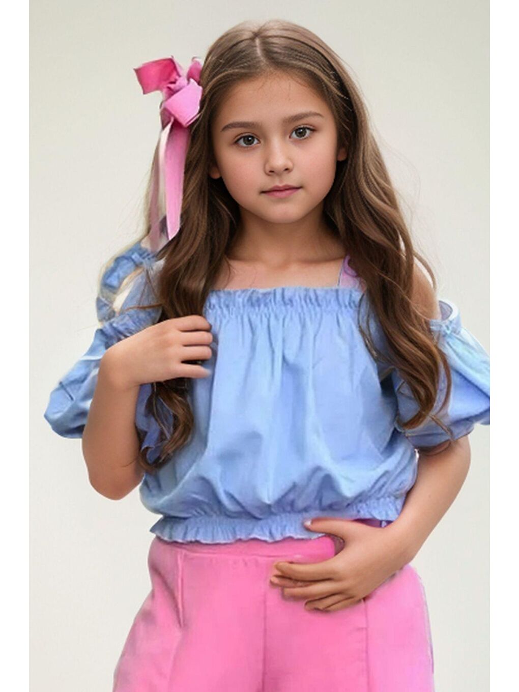 Kız Çocuk Düşük Omuzlu Göğsü ve Beli Manşetli Crop ve Yırtmaç Detaylı Mavi Alt Üst Takım-1