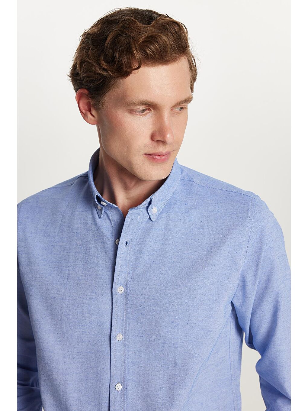 Erkek Slim Fit Dar Kesim Uzun Kollu Pamuklu Oxford Doku Kolay Ütü Mavi Düğmeli Yaka Gömlek-1