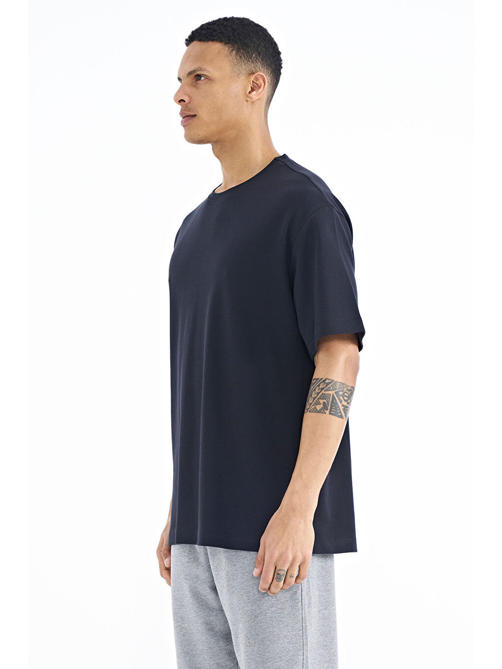 Lacivert Kol Arma Detaylı Basic Oversize Erkek Tişört - 88193-4