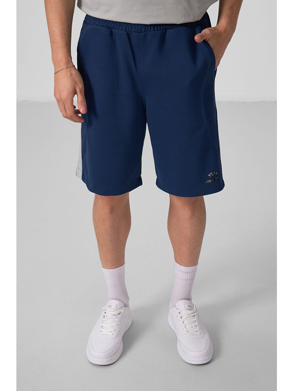 Lacivert Parlament Yüzeyi Dokulu Oversize Erkek Şort - 81288-1