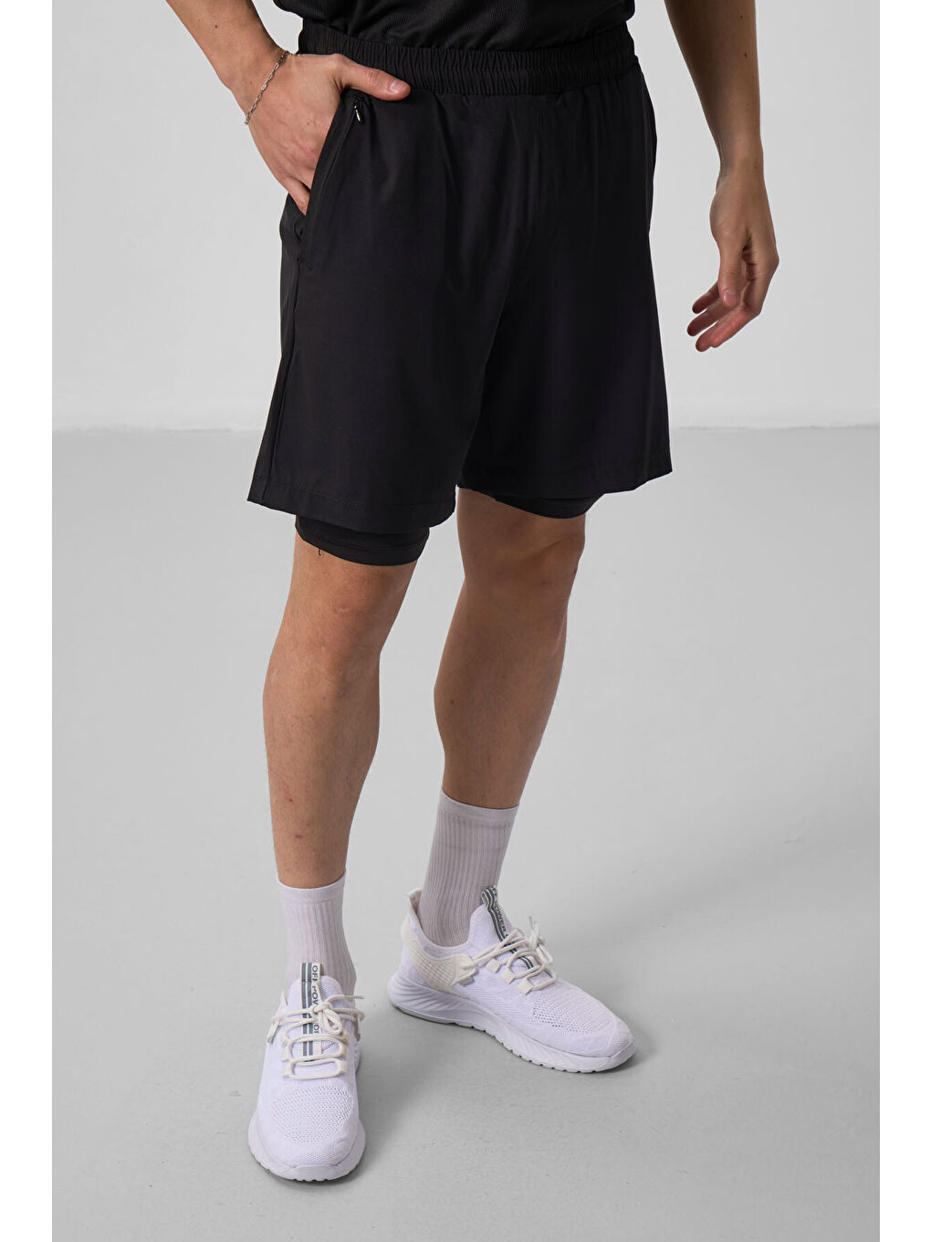 Siyah Polyester İnce Yumuşak Standart Fit Erkek Taytlı Şort - 81287-4