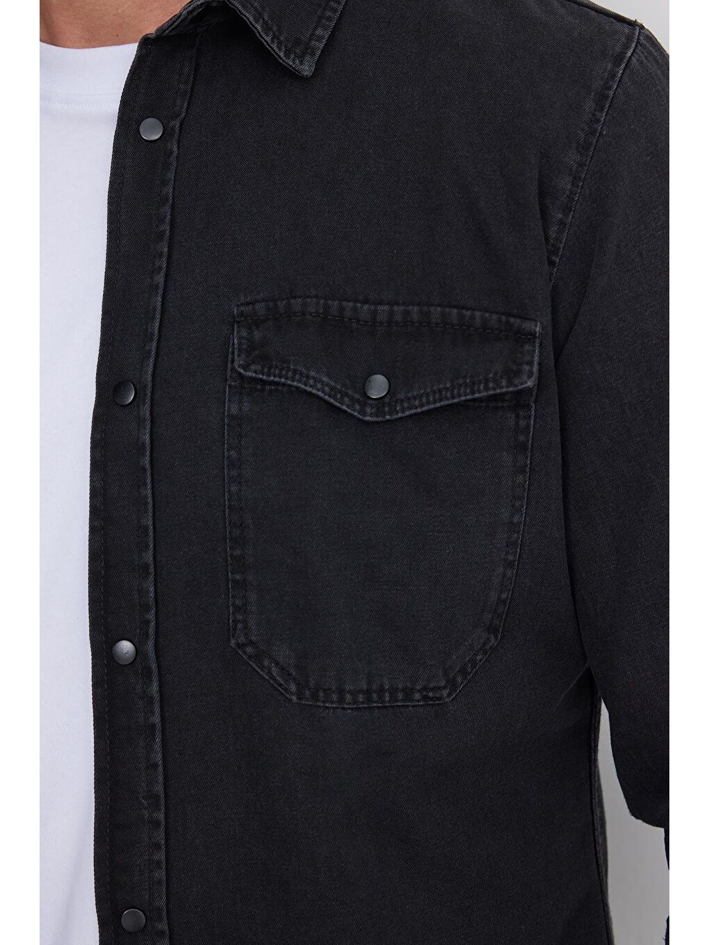 Erkek Slim Fit Dar Kesim Uzun Kollu Denim Çift Cep Çıtçıtlı Siyah %100 Pamuk Gömlek-2
