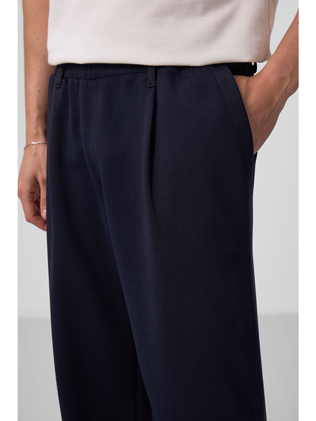 Lacivert Yüzeyi Dokulu Rahat Form Palazzo  Erkek Pantolon - 82163-2